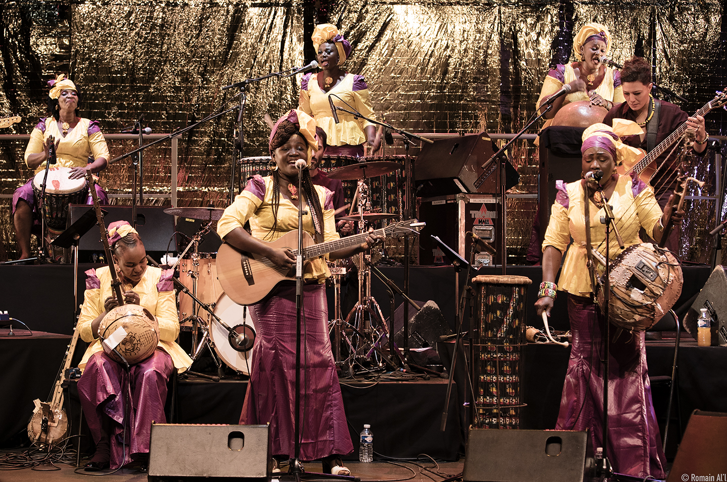 Les musiciens du KALADJULA BAND sur scène