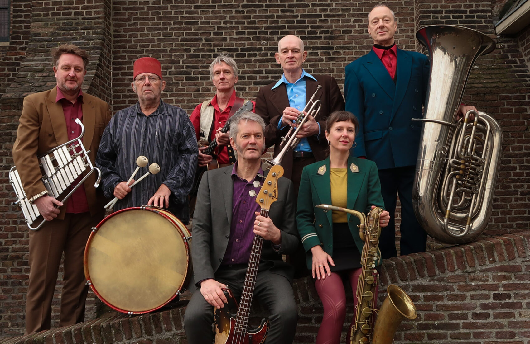 Groupe De Kift avec leur instruments de musique